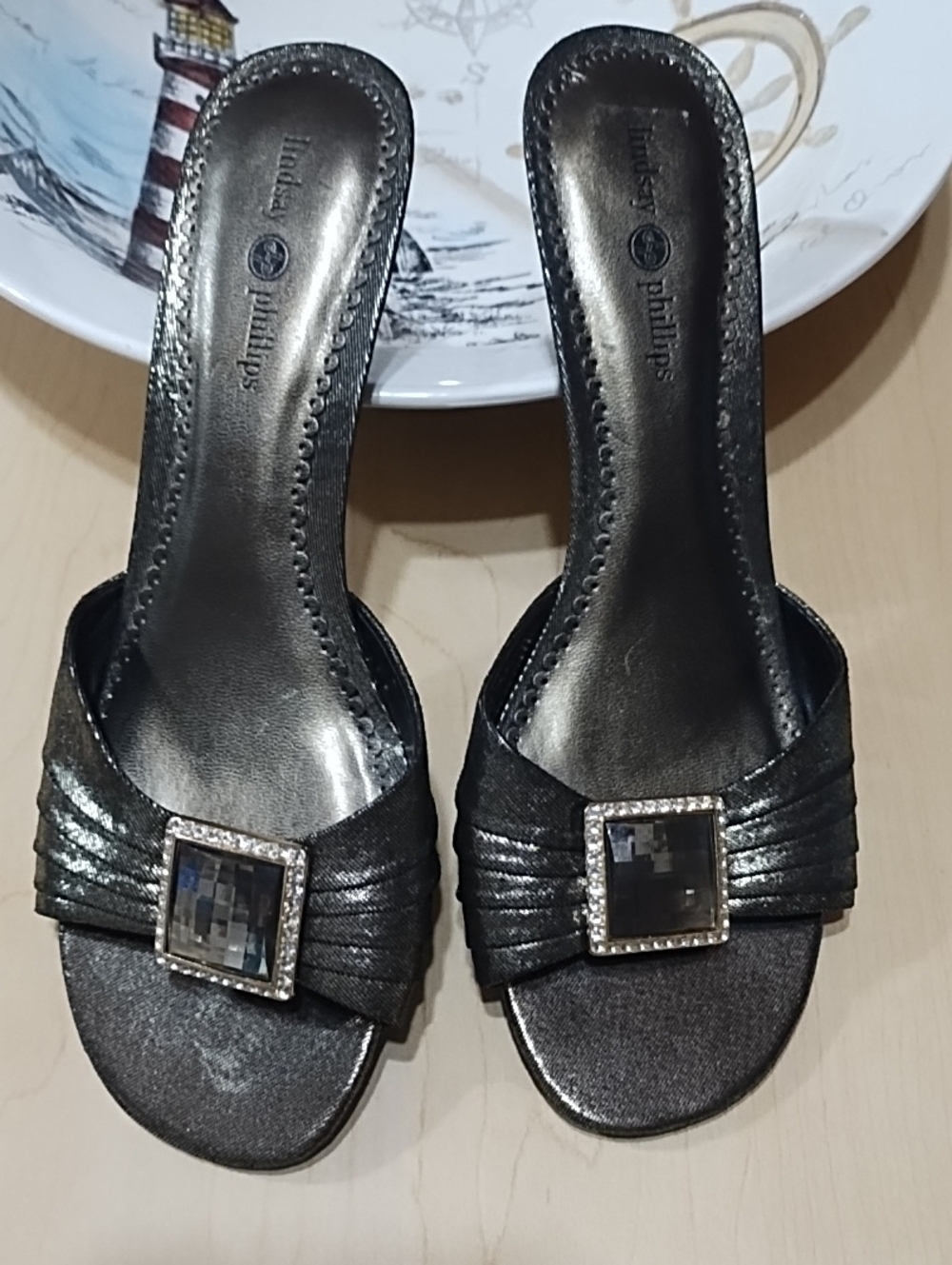 lindsay phillips Gold Glitter Slide Mules with Faceted Gem Accent VGC Size 7.5.
